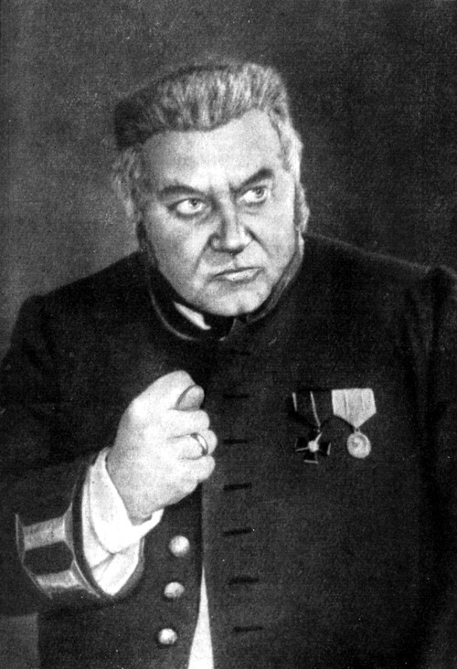 Ю.В.Толубеев в роли Городничего