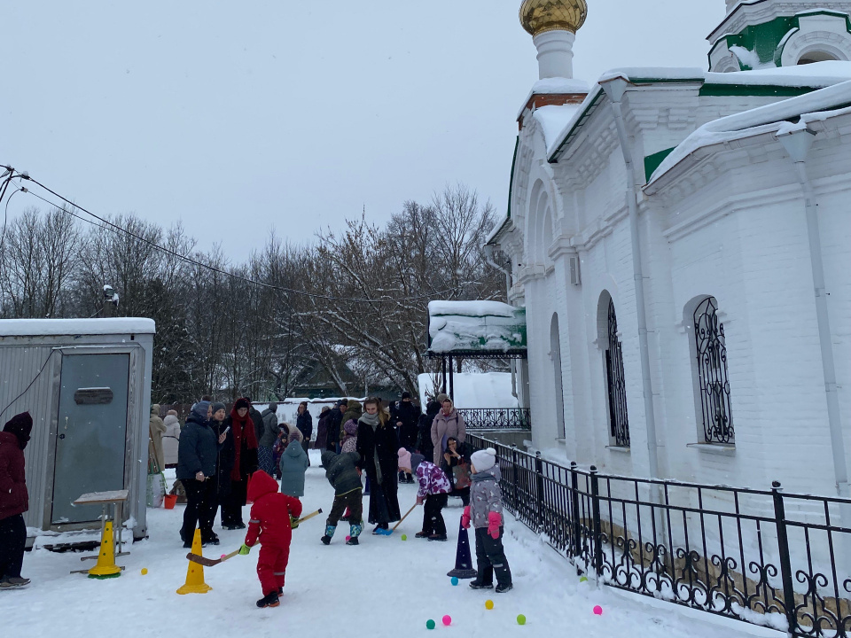    Фото: Храм Рождества Христова г. Звенигорода