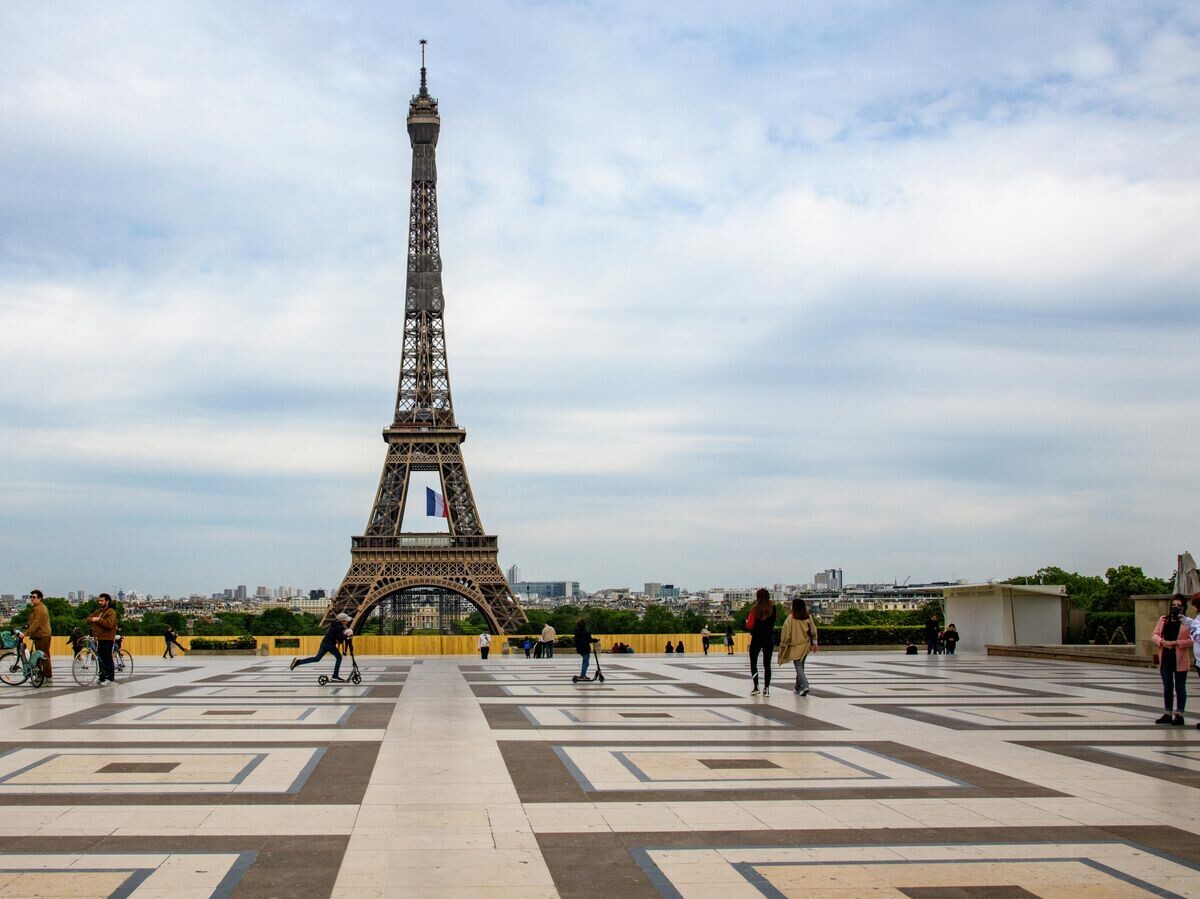    Площадь Трокадеро и Эйфелева башня в Париже | © РИА Новости / Доминик Бутен