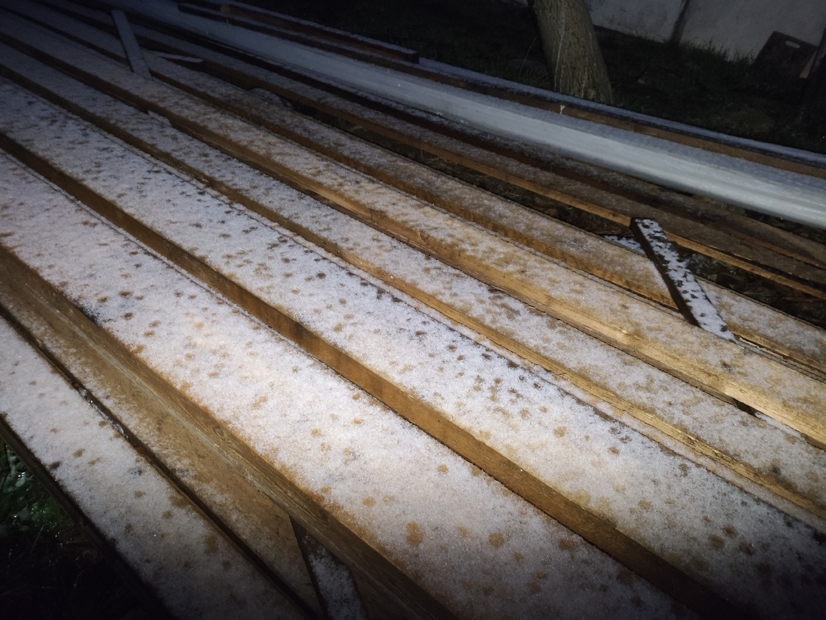 7-30 утра. И снег, и дождь...