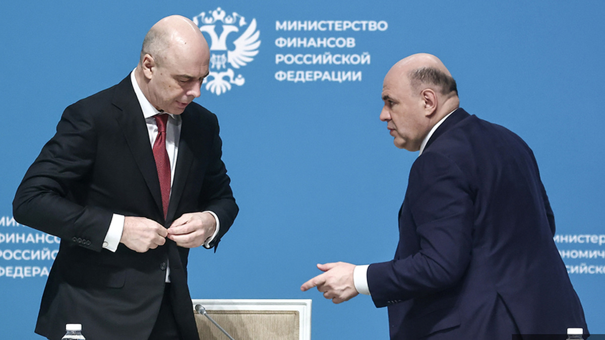 Правительство Мишустина фактически входит в конфликт с денежными властями