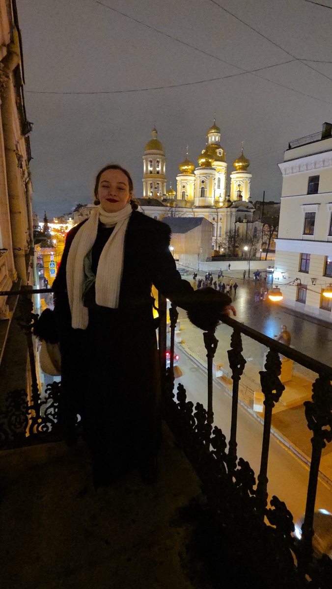 Локация: Владимирская. Выбежили на три минуты сфотографироваться.