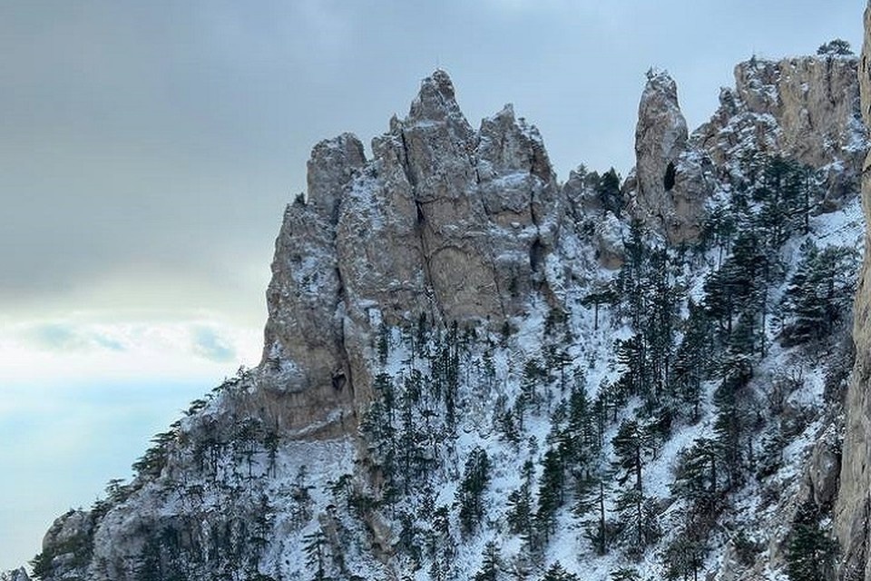    Плато Ай-Петри закрыли для туристов из-за штормового предупреждения. Фото: Туристический центр Ай-Петри