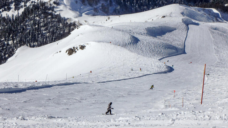     На туристов сошла лавина в горах Грузии www.globallookpress.com/Aleksander Polyakov