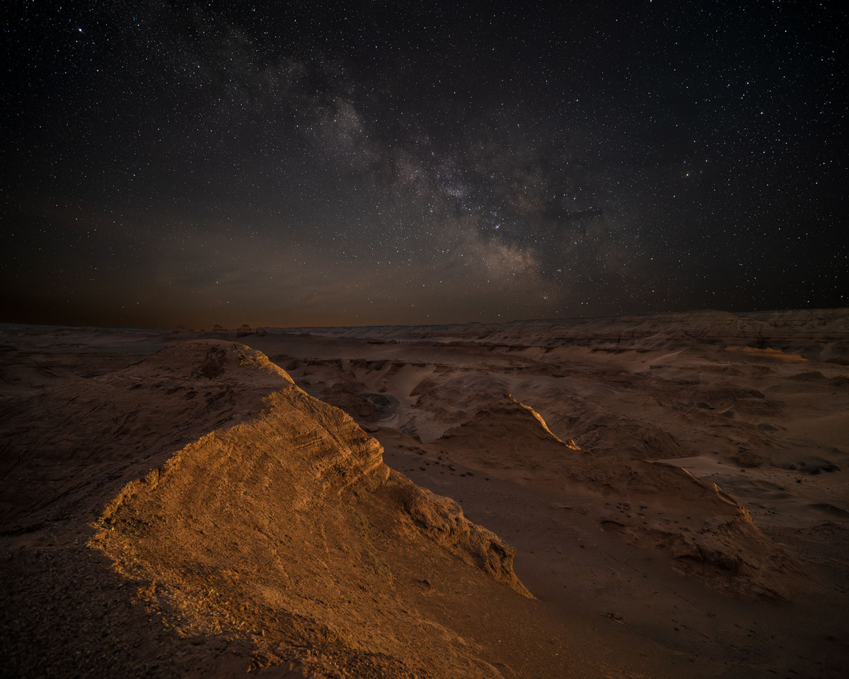 Незадолго до восхода луны.
