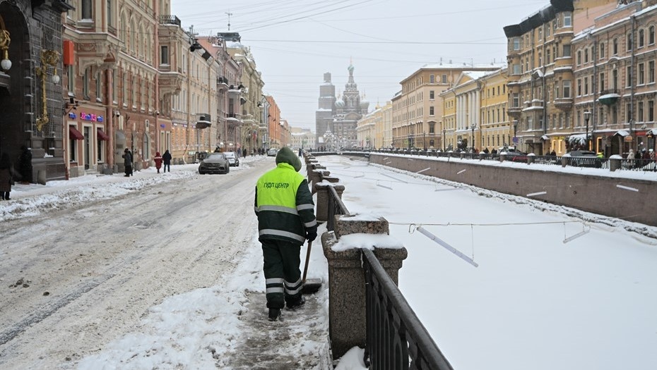    Инспекторы ГАТИ и ГЖИ усилили проверку уборки Петербурга от снега Автор фото: вице-губернатор Петербурга Евгений Разумишкин