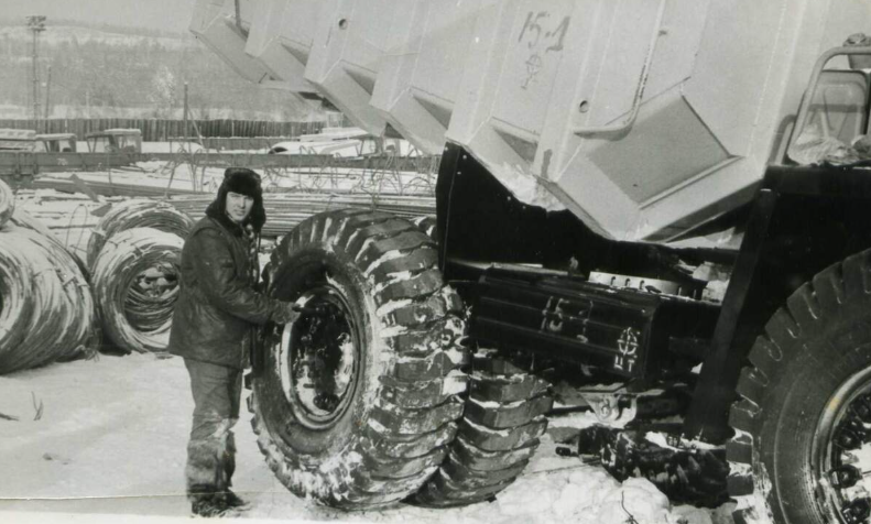 Фото автора. 80 годы двадцатого века. Новый БелАЗ–540.