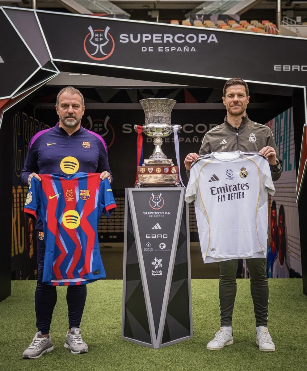 Ханси Флик и Хаби Алонсо | Социальные сети ФК "Барселона" 