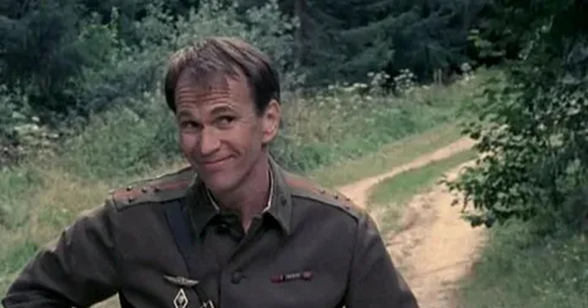 Алексей Гуськов в роли Никиты Голощёкина. Злодей, да. Но, до чего харизматичный тип!