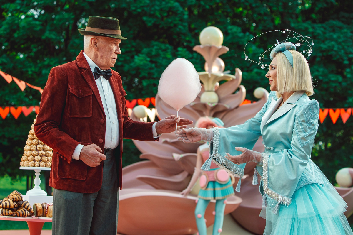 Кинокомпании «Yellow, Black & White», онлайн-кинотеатр «Start», «Союзмультфильм», телеканал «Россия-1» при поддержке «Фонда кино»