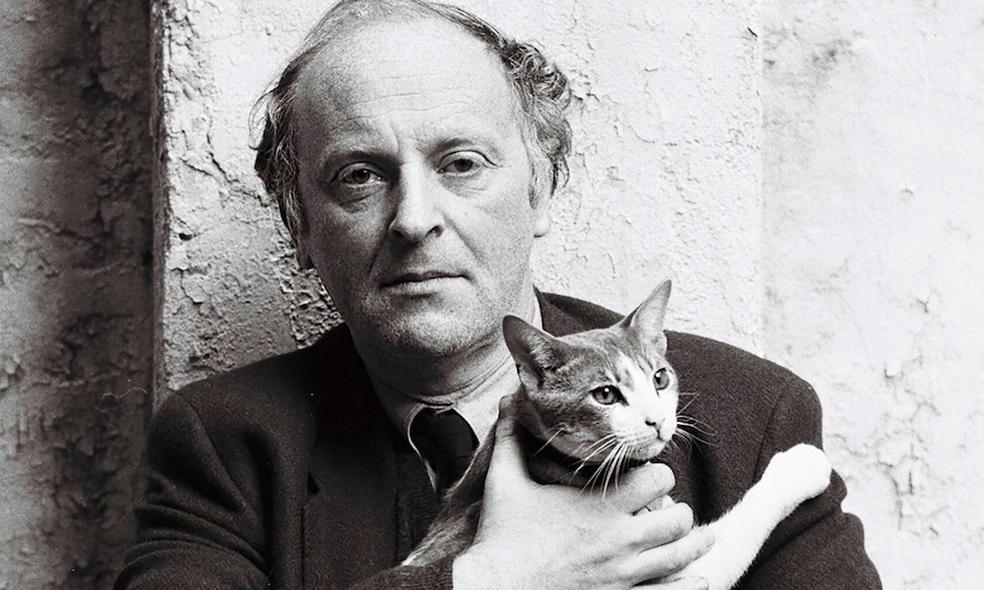 «Пока есть такой язык, как русский, поэзия неизбежна»