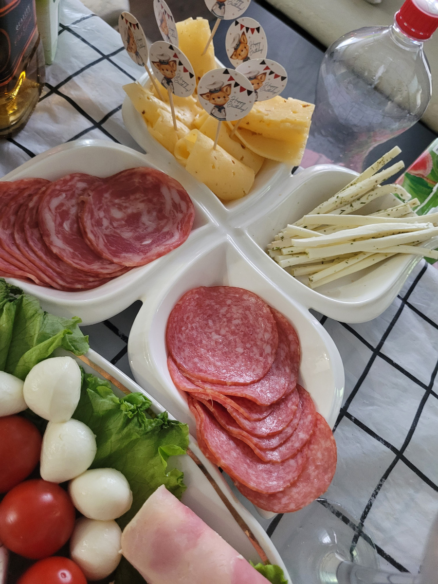 Шпажки были в доступе и гостям было удобно брать