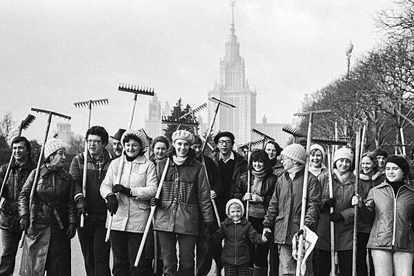 Работа в СССР была частью жизни, а не поиском себя.