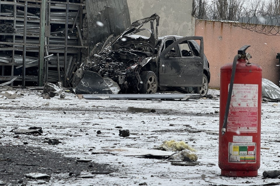    Последствия атаки БПЛА ВСУ на СТО в Макеевке Иван ЖИЛЯК