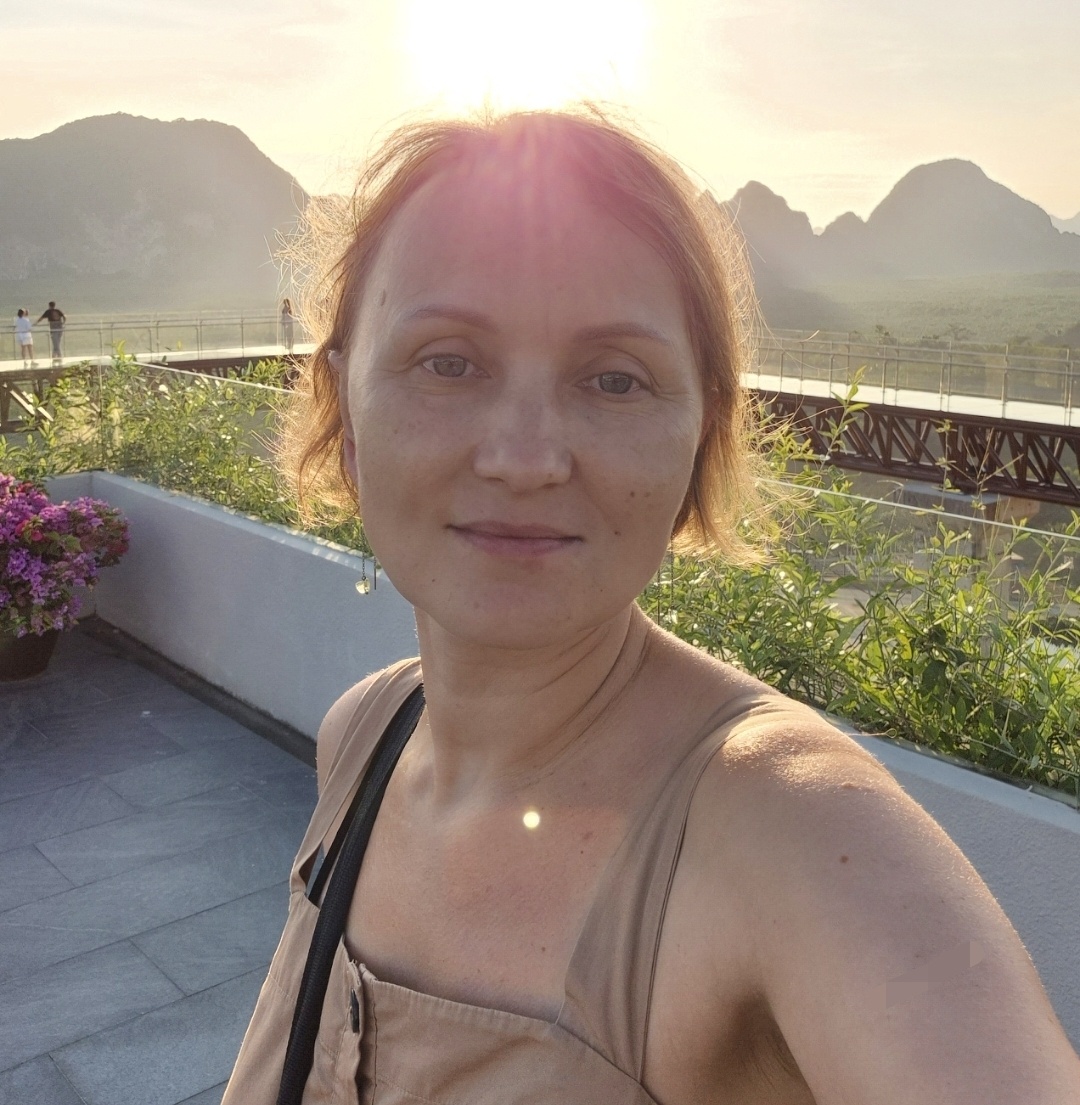 Фото для обложки. Те самые лживые неестественные фото, за которыми я пытаюсь скрыться как за маской))