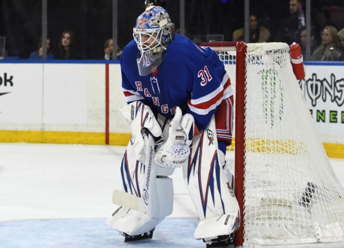     Barstool Sports о повреждении Шестёркина: хоккейные боги нанесли «Рейнджерс» самый болезненный удар