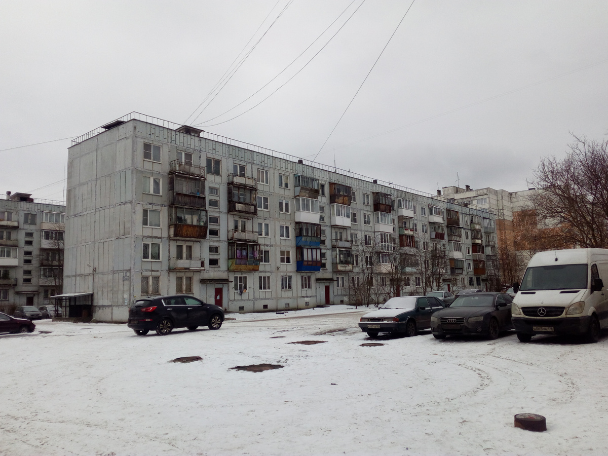 Ломоносов, ул. Победы, 32к2