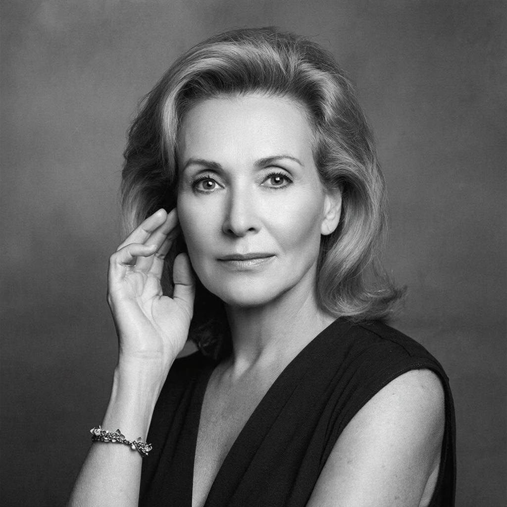 Элегантоная женщина