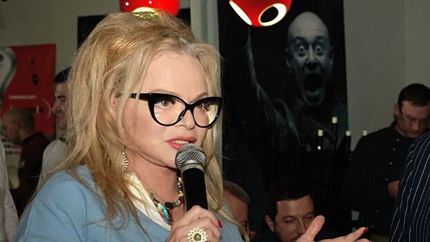 Лариса Долина говорит, что не собиралась продавать квартиру, её развели мошенники