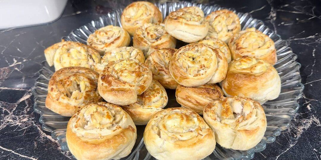 Рецепт вкуснейших слоек с курицей и сыром