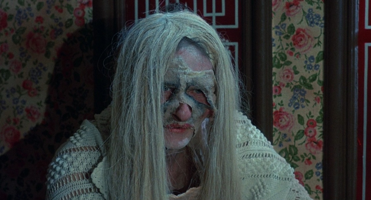 На главную роль пробовались Харви Кейтель и Кристофер Уокен. Оба были сочтены слишком молодыми для этой роли. 