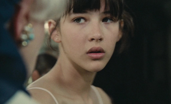 Софи Марсо, 14 лет. Дебют в фильме “Бум”, который мгновенно сделал её национальной любимицей.