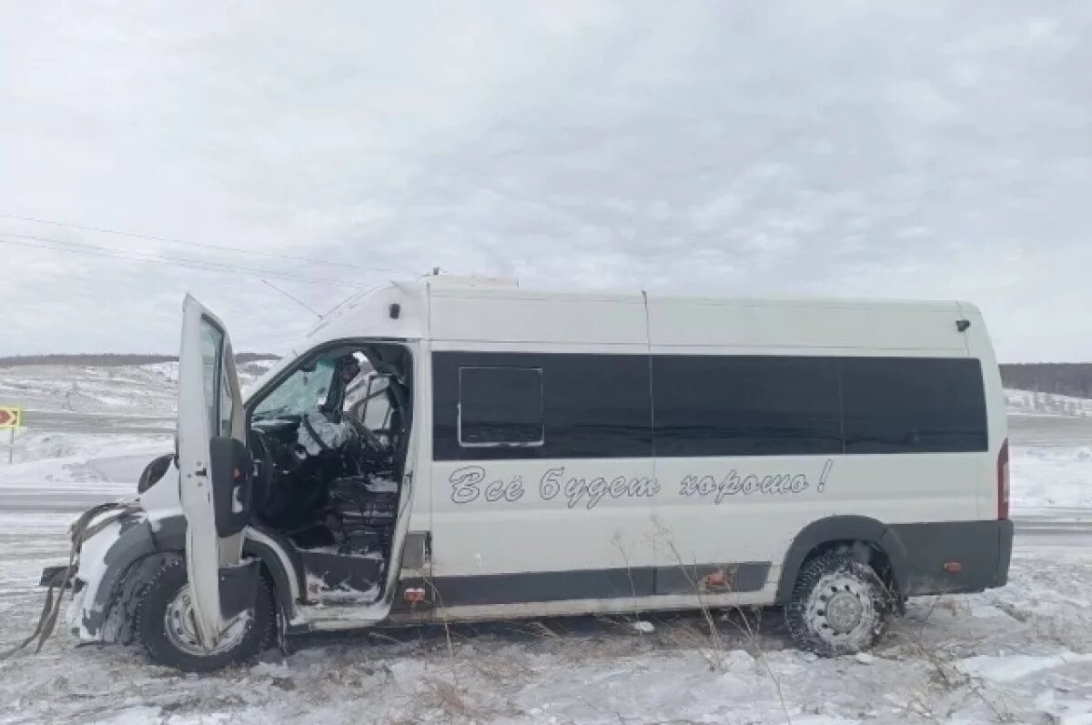    СК завел уголовное дело после ДТП с автобусом на трассе под Ужуром