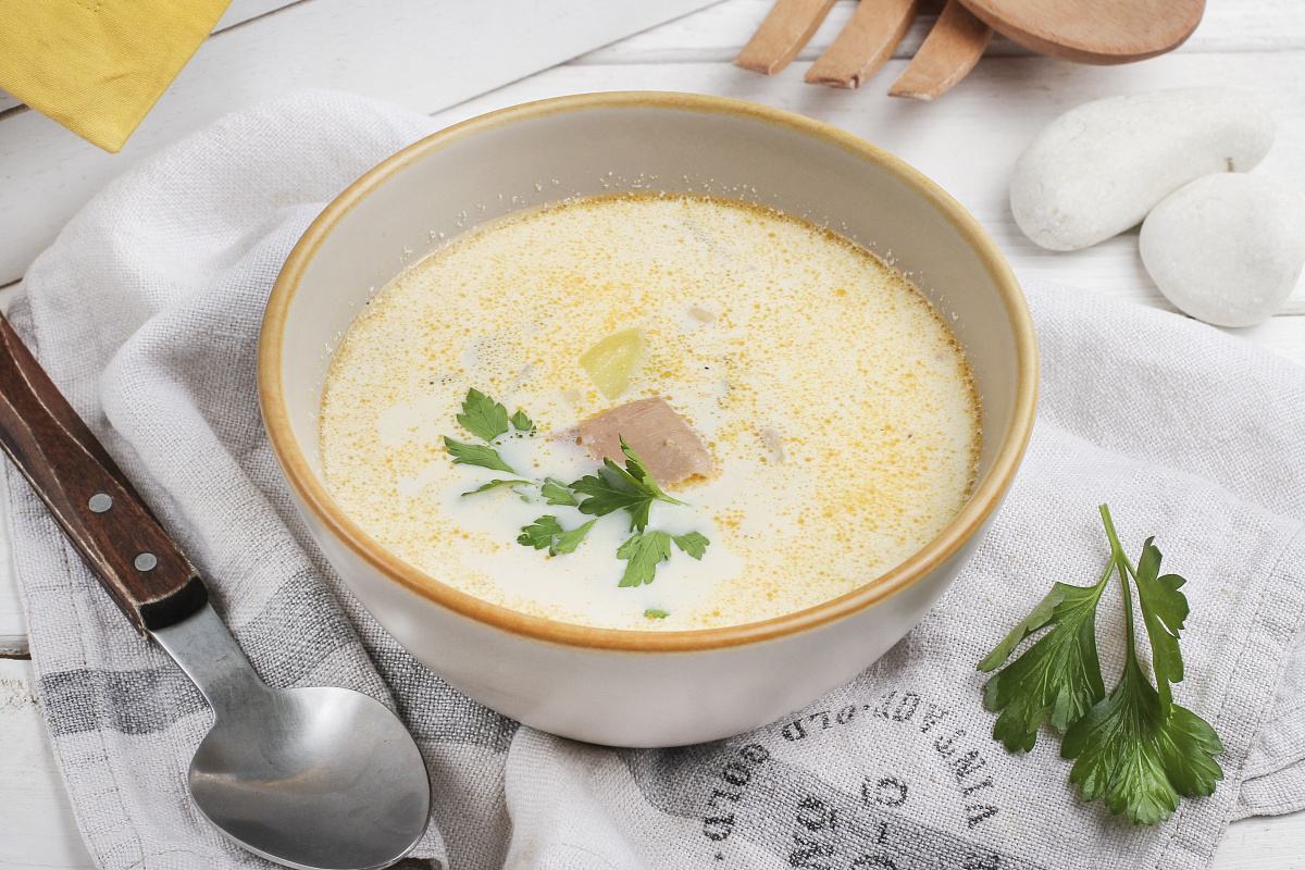 Чаудер — сливочный рыбный суп с тунцом и фасолью