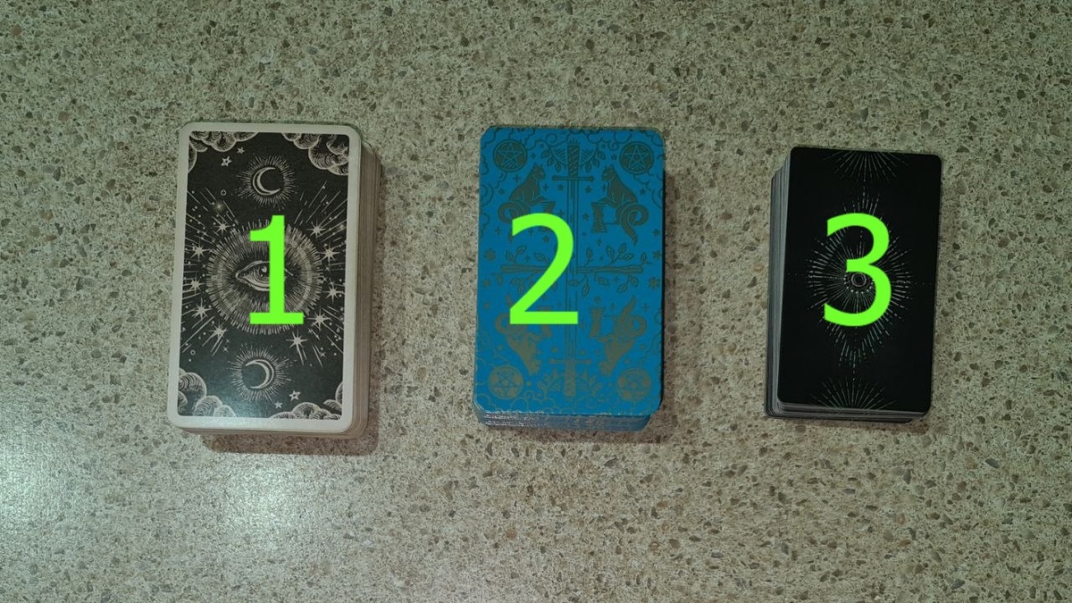 Позиции расклада. Фото автора