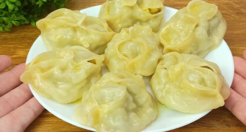 Необычное, но идиальное тесто для мантов. Не рвется и не прилипает к мантоварке