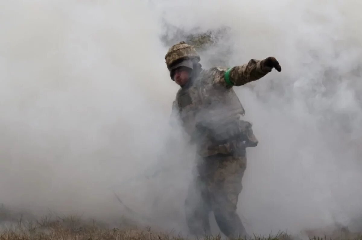    На сумском направлении, в районе населенных пунктов Хотень и Писаревка, подразделения противника отказываются выполнять приказы командования из-за срыва ротации.