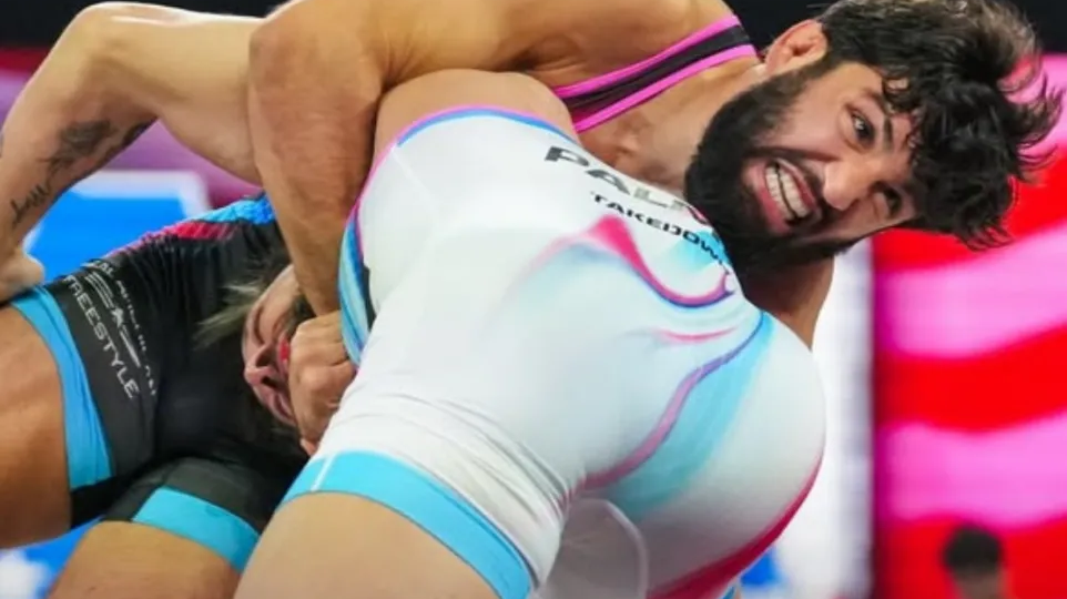 Фееричная победа Царукяна, фиаско Ромеро и Рокхолда: обзор турнира RAF 05