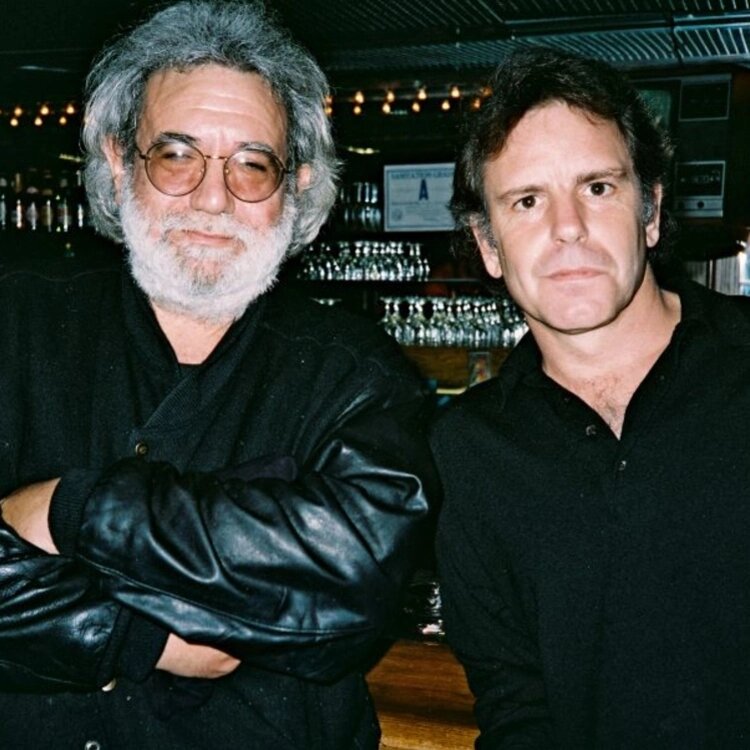 Джерри Гарсия и Боб Вейр📷
