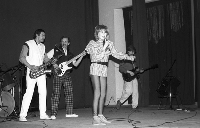 Катя Семёнова и группа «Алло».