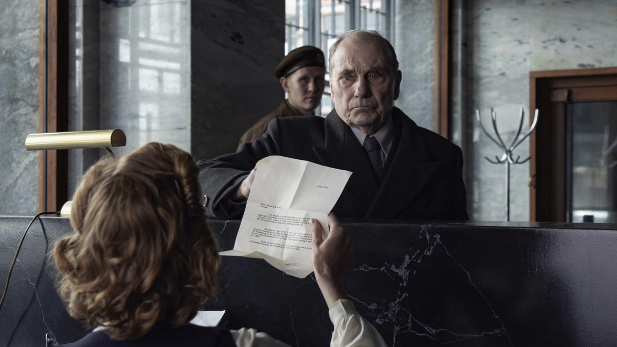 Кадр из фильма "Блюхер"