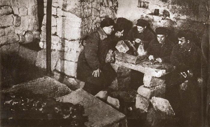 Партизаны в Одесских катакомбах