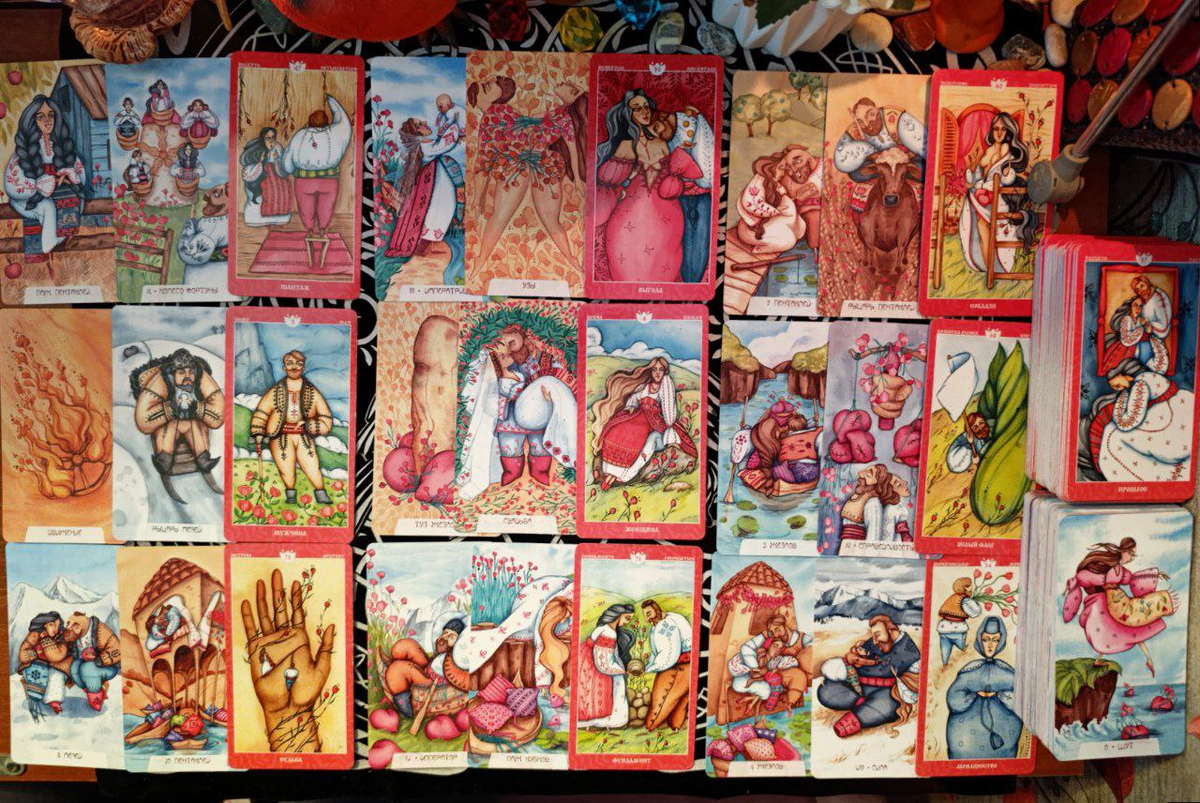 Расклад 💕🔮 Чувства вашего партнера к вам