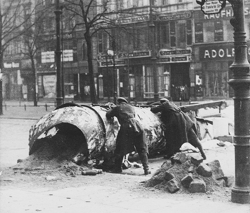На улицах Берлина в январе 1919 года.