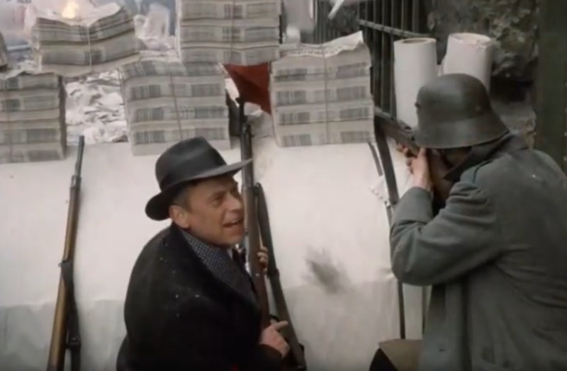 Кадр из фильма "Роза Люксембург" (1986).