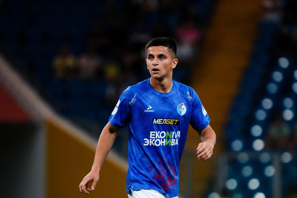 Похоже, именно Абдула в этом сезоне в "Факеле" чаще всех шел в обводку - 44 раза!