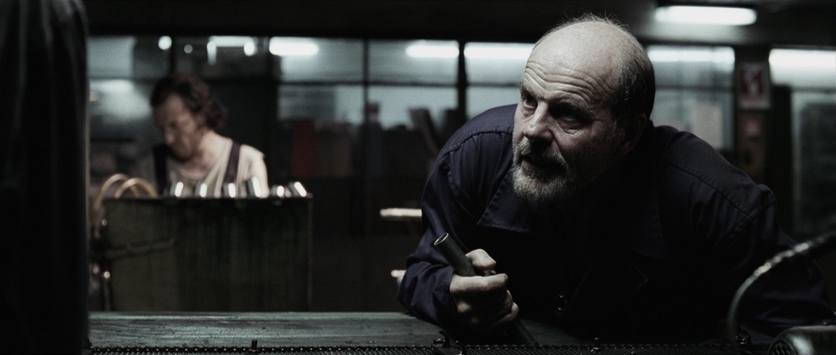 Киноманский привет через кастинг - Майкл Айронсайд уже терял руки в фильмах Пола Верховена.