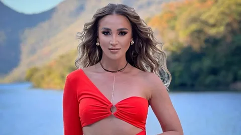 Ольга Бузова  Из картинок Яндекса