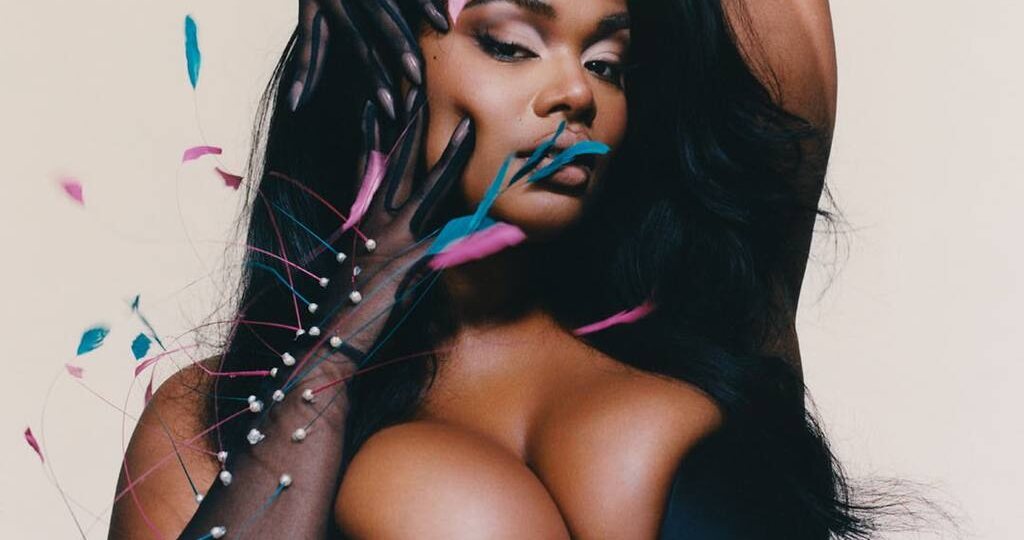 Прешес Ли. Девочки, держитесь за стулья — это та самая история, когда размер 14 становится историей моды