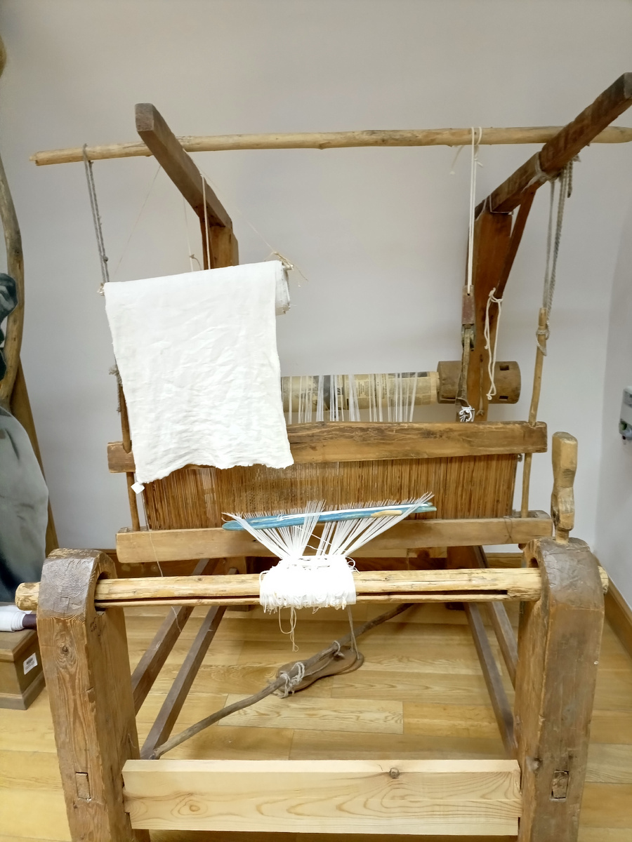 дерево, резьба, ручная работа 😊