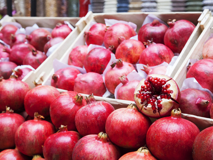 Как выбрать самый вкусный и сочный гранат: подробное руководство для любителей ярких фруктов