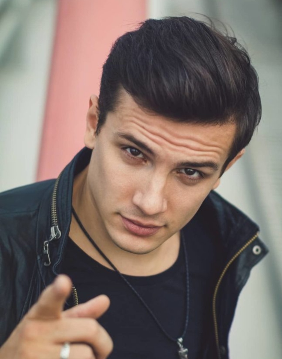 Юрий Николаенко