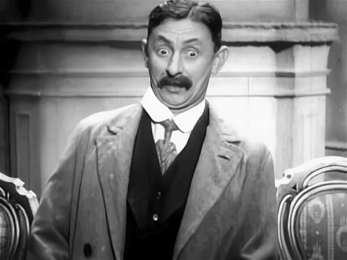 Власта Буриан — первый экранный Остап, герой европейского фарса, ещё без советской биографии.