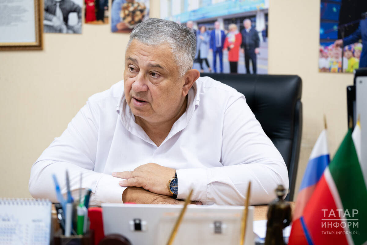 Дмитрий Туманов рассказал, как отстаивал интересы театральных деятелей, работал с молодежным движением «Форпост» и Центром психологической поддержки «Доверие»Фото: © Салават Камалетдинов / «Татар-информ»