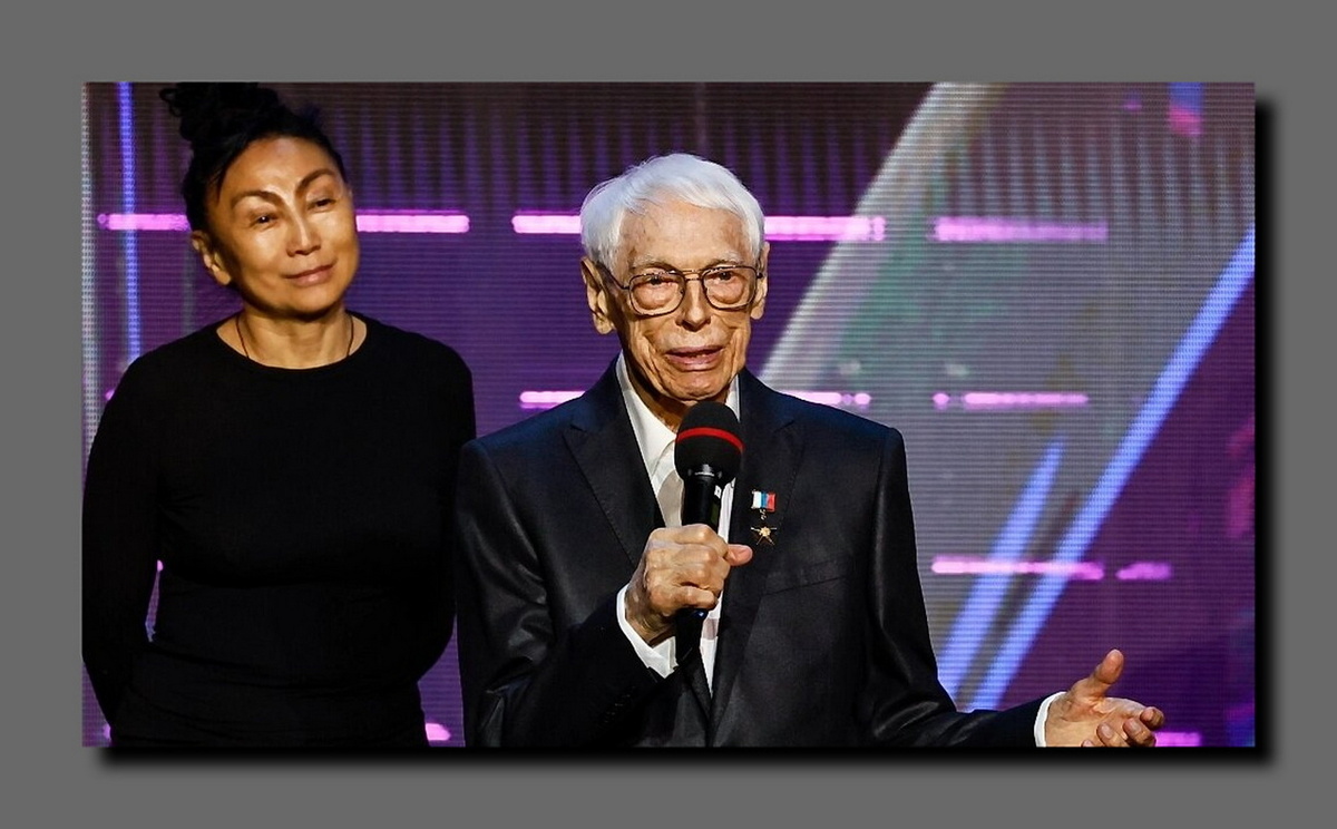 38-летняя Муза Ли и 99-летний Александр Зацепин. Фото из открытых источников