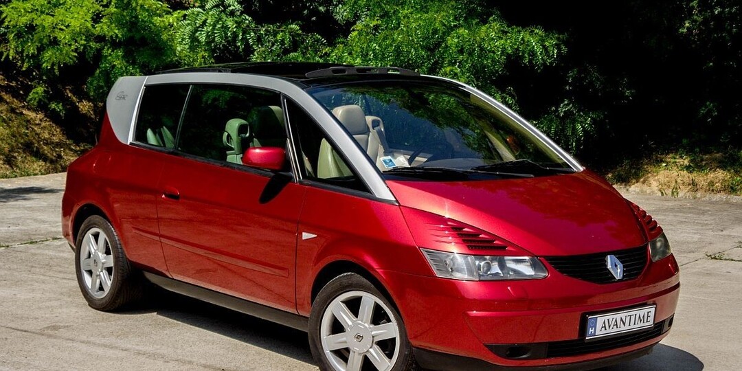 Renault Avantime – на три шага впереди своего времени